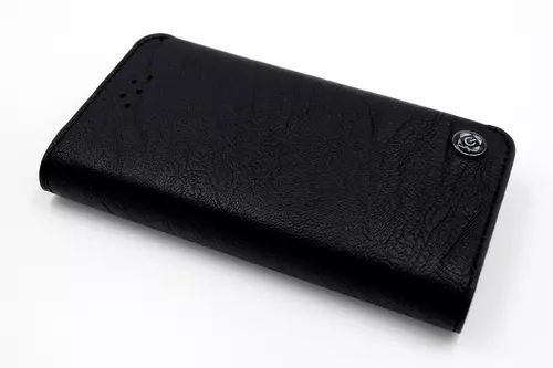 Telefontok UNIQ Fekete Kihajtható Tok - iPhone 5G / S / SE (8719273222485)