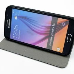 Telefontok UNIQ Fekete Kihajtható Tok - Samsung Galaxy S6 (8719273222393)-2