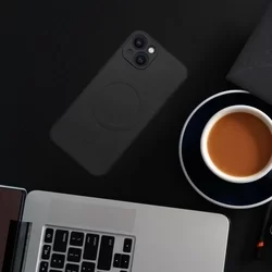 Telefontok iPhone SE 2020 - MagSafe kompatibilis fekete szilikon tok-1