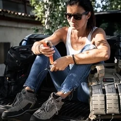 TACTICAL Recce 3.20 - Apple Watch okosóra töltő, fekete/szürke, Type-C (USB-C) szövet kábellel-1