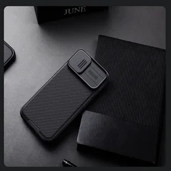 Telefontok iPhone 16 - Nillkin csúsztatható kameravédős fekete hátlap tok-7