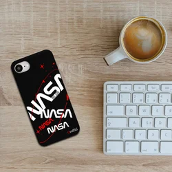 iPhone 16e Telefontok - Graffiti No. 229 mintás szilikon tok-3