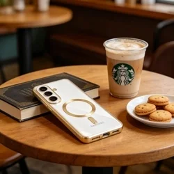  Telefontok Samsung Galaxy S26 - MagSafe kompatibilis átlátszó hátlap tok, arany szilikon kerettel-3