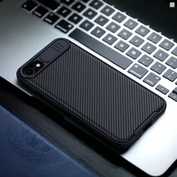 Telefontok iPhone SE3 2022 - Nillkin csúsztatható kameravédős fekete hátlap tok-4